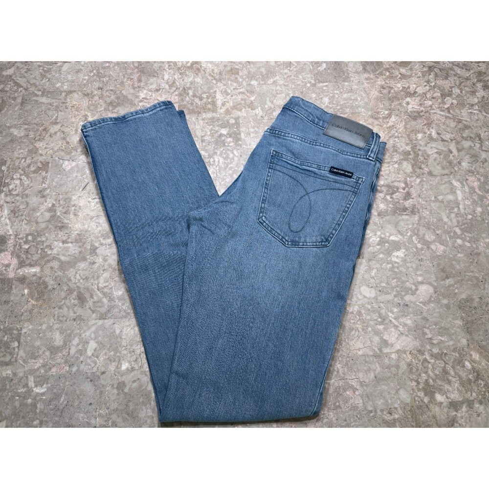 Calvin Klein Men's Gray Straight Fit Seal Rock Jeans 40DM739 , Actual Size 31x32